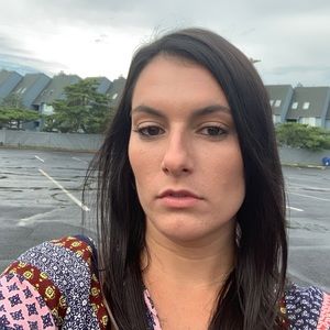 Meet your Posher, Casey